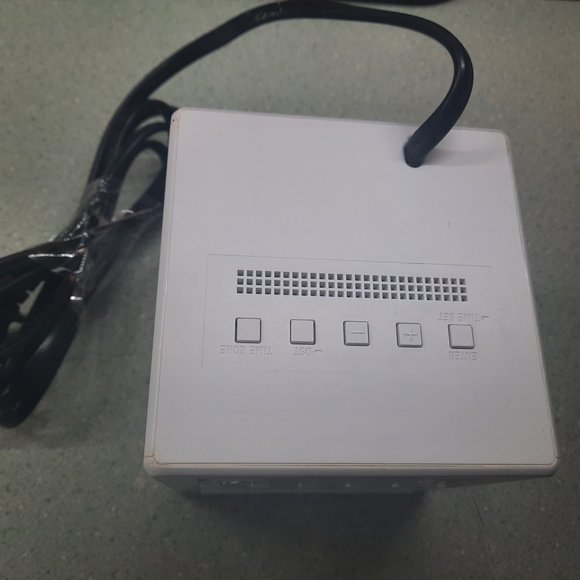 Sony cube alarm clock radio mirror front white works - Picture 3 of 5